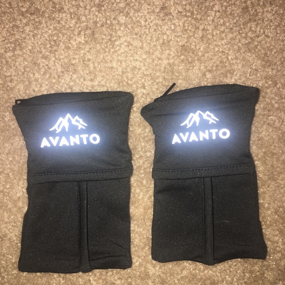 NWOT Wrist wallets